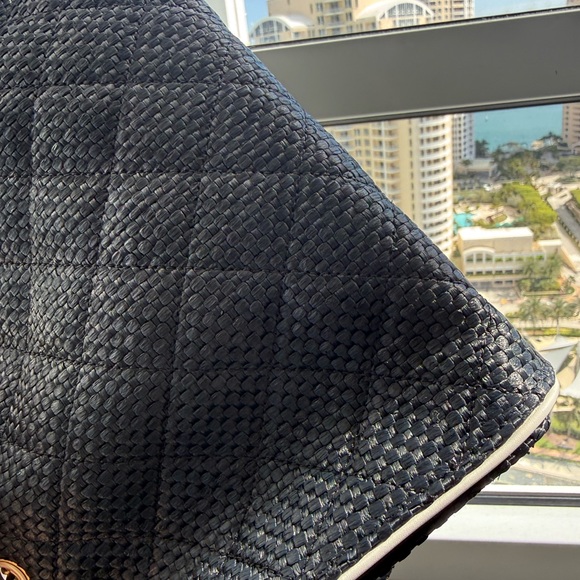 Chanel Black Raffia 25 Small Bag - Picture 5 of 8